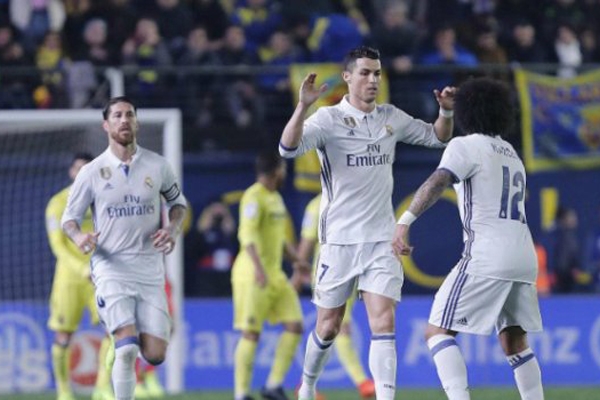 Real Madrid cân bằng kỷ lục tồn tại 73 năm của Barca
