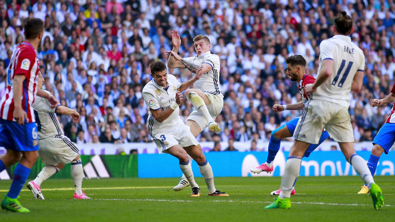 Choáng với chấn thương của Pepe sau pha va chạm với Kroos