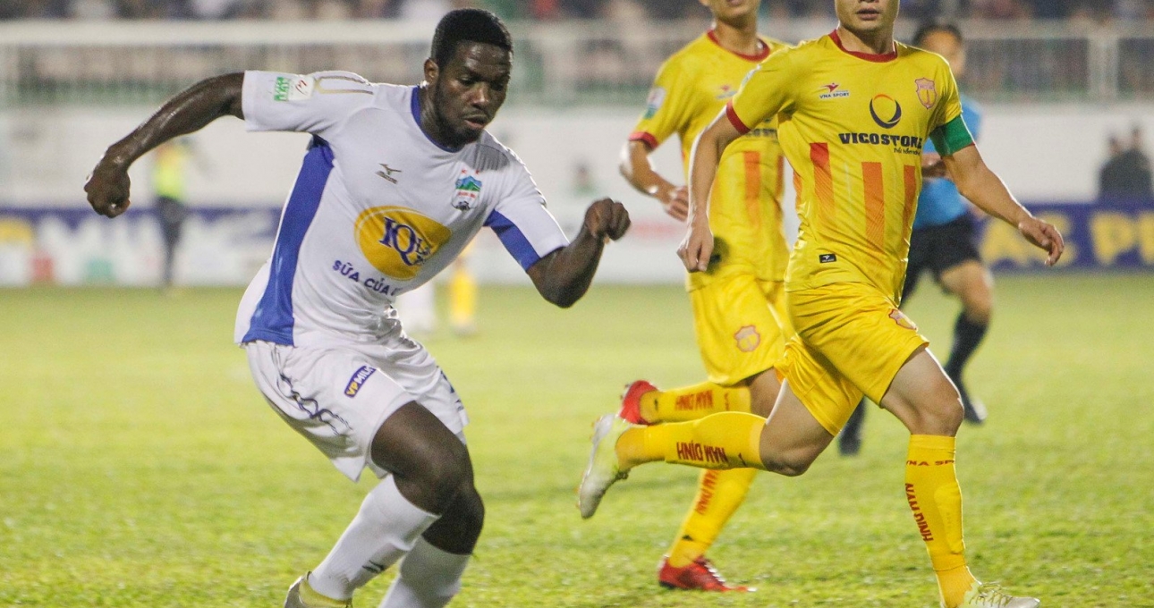 HAGL chia tay Rimario, mua gấp thủ môn ĐTQG Lào?