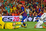 VIDEO: Messi - Hung thần của Real Madrid trên sân Nou Camp