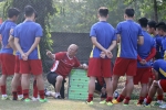 HLV Park Hang Seo đang... cố tình lộ bài trước Nepal