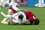 Cận cảnh: Ramos khóa tay như MMA khiến Salah bị thương nặng