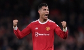Giữa cơn bão dư luận, huyền thoại MU ủng hộ Cristiano Ronaldo ra đi