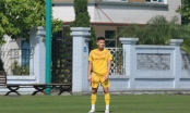VIDEO: HLV Park gặp riêng tài năng trẻ Hai Long