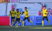 Malaysia thắng sát nút ở sân chơi châu Á