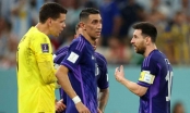 Vừa đá hỏng phạt đền, Messi còn bị đối thủ 'quỵt nợ'