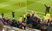 Bị từ chối bàn thắng, Pep hô vang khẩu hiệu của Liverpool