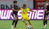 Bị đuổi 2 người, đại diện Indonesia vẫn vào chung kết đợi Viettel FC