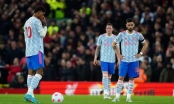 Gary Neville: “Man United hiện tại là một tập thể vô dụng, tốn chỗ”