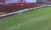 VIDEO: Thủ thành Hà Nội hóa Donnarumma, 'tặng quà to' cho CLB Hải Phòng