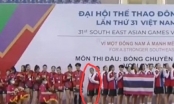 Chim cánh cụt Thái Lan tỏ ra 'bất lực' vì đứng cạnh Bích Tuyền 1m88