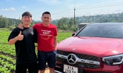Sao HAGL tậu 'siêu xe', Kiatisak hết lời ca ngợi lòng hiếu thảo
