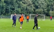 Quang Hải nhận hỗ trợ đặc biệt ở buổi tập tại Pau FC
