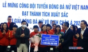 Trở về nước sau kỳ tích lịch sử, ĐT Việt Nam nhận thưởng 'khủng chưa từng thấy'