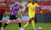 Đội bóng V-League chơi lớn trong cuộc đua trụ hạng