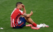 Suarez khóc nức nở, không quên ‘kể tội’ Barca