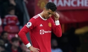 Ronaldo lại hóa thân thành 'võ sĩ', may mắn thoát thẻ đỏ
