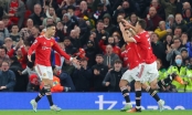 Ronaldo tỏa sáng, MU hòa hú vía Chelsea ngay trên sân nhà