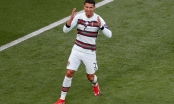 Ronaldo khiến Hungary thót tim với pha bật nhảy 'không tưởng'
