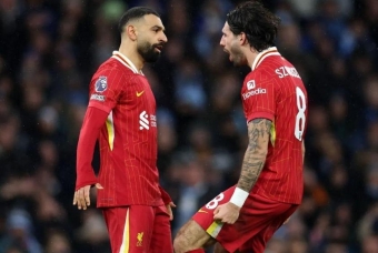 Trực tiếp Liverpool 0-0 Nottingham Forest: Chủ nhà ép sân