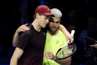 Thua Sinner ở chung kết ATP Finals, Alcaraz cảm thấy vui