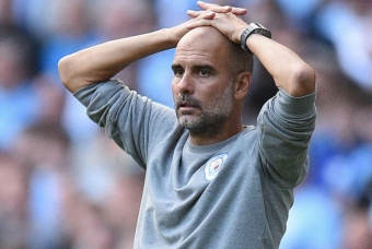 Pep Guardiola: 'Man City quên việc chuyền bóng và triển khai lối chơi'