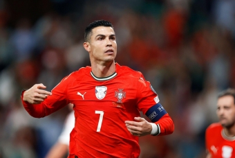 CHÍNH THỨC: Ronaldo vĩ đại nhất lịch sử vòng loại World Cup