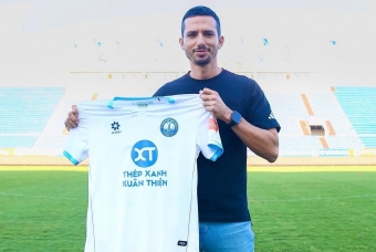 NÓNG: HLV Bồ Đào Nha chính thức gia nhập CLB Nam Định