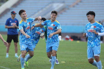 ĐT Việt Nam lên đường sang Lào, quyết tâm thắng tưng bừng