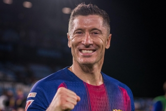 Lewandowski vượt mặt Neymar, sẵn sàng gia nhập ngôi đền huyền thoại Barca
