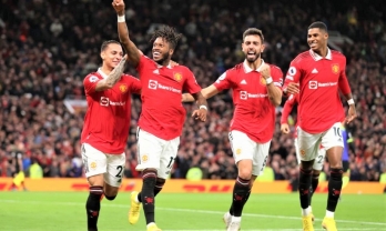 Tấn công rực lửa, MU thị uy sức mạnh trước Everton tại FA Cup