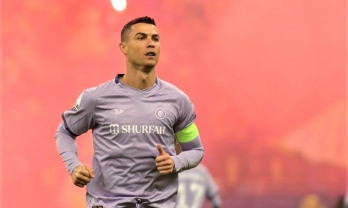 Đang ở Al Nassr, Ronaldo ra yêu cầu bất ngờ với 4 cầu thủ Man United
