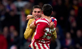 Barca có hành động bất ngờ sau tấm thẻ đỏ của Ferran Torres