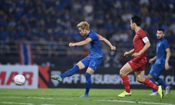 Trực tiếp Việt Nam 0-1 Thái Lan: 'Voi chiến' áp đảo