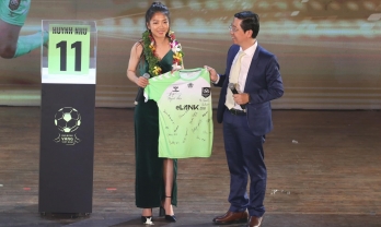 Tiền vệ châu Âu thừa nhận vai trò 'cực khủng' của Huỳnh Như ở Lank FC