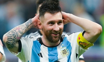 Trọng tài World Cup tiết lộ 'vinh dự độc nhất' có được khi gặp Messi