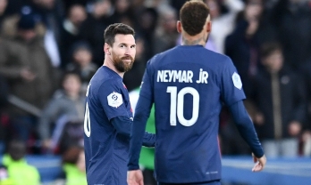PSG 'mở hội' ăn mừng, Messi và Neymar 'mất tích' vì lý do đau lòng