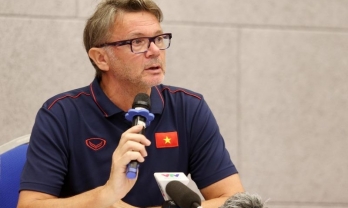 Lộ diện 'người chống lưng' cực khủng của Philippe Troussier ở ĐT Việt Nam