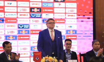 CHÍNH THỨC: HLV Troussier đụng độ đối thủ đáng gờm ở 'siêu giải đấu'