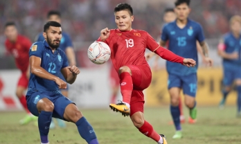 Chuyên gia Thái Lan thẳng thừng chê bai lối chơi của ĐT Việt Nam