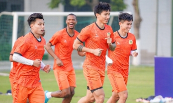 CAHN đá giao hữu, HLV Troussier 'soi giò' cho ĐT Việt Nam?