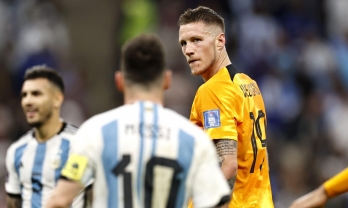 Tin chuyển nhượng 8/1: MU chốt 'hung thần' của Messi, lộ 4 cái tên sẽ phải rời Old Trafford