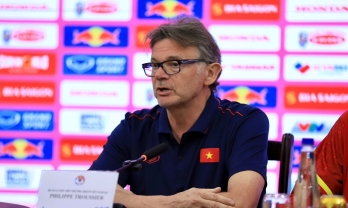 HLV Troussier tiết lộ lý do Quang Hải gặp khó tại Pháp