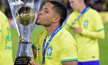 Chelsea chơi lớn, quyết vung tay chi mạnh cho 'tiểu Neymar'