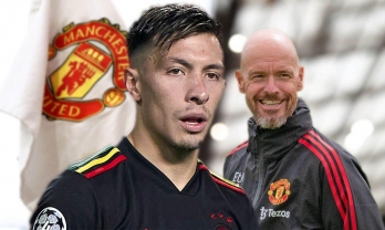 Lisandro Martinez hành động 'mẫu mực hơn Messi', Ten Hag hả lòng hả dạ