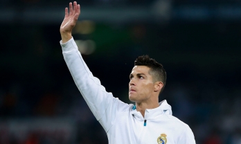 Không phải Al Nassr, Ronaldo được bến đỗ vĩ đại bậc nhất thế giới cứu rỗi?