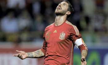 CHÍNH THỨC: Sergio Ramos thông báo kết thúc hành trình vĩ đại