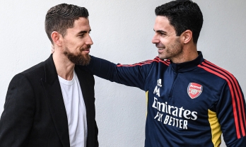 Jorginho bất ngờ làm thay việc chỉ đạo của Mikel Arteta tại Arsenal