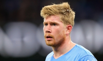 Vượt qua De Bruyne, tiền vệ xuất sắc Ngoại hạng Anh được chỉ đích danh