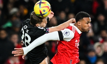 Ngược dòng ngoạn mục trước West Ham, Arsenal giữ vững ngôi đầu Ngoại hạng Anh